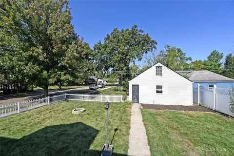 Exterior - 651 Broad Blvd, Dayton, OH 45419 photo 6 of 12