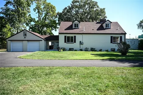6020 Volkman Dr, Dayton, OH 45414