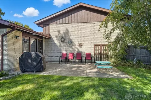 Exterior - 5267 Newell Cir, Kettering, OH 45440 photo 3 of 13