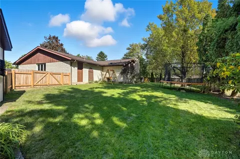 Exterior - 5267 Newell Cir, Kettering, OH 45440 photo 10 of 13