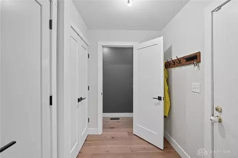Entry Way - 5267 Newell Cir, Kettering, OH 45440 photo 3 of 6
