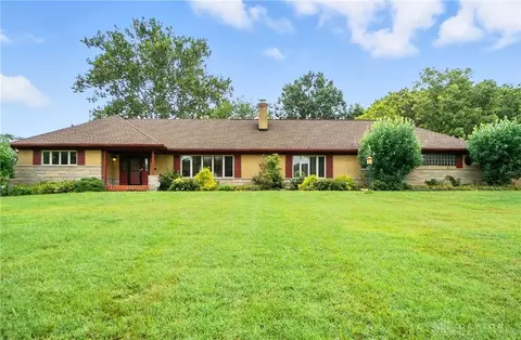 1398 Colonial Dr, Cincinnati, OH 45238