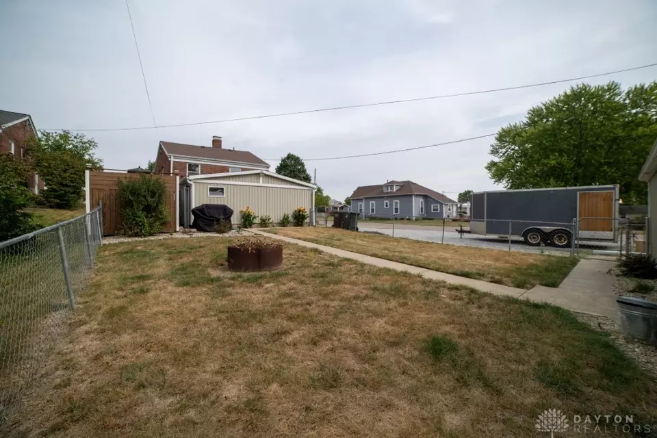 Exterior - 801 Manier Ave, Piqua, OH 45356 photo 2 of 3