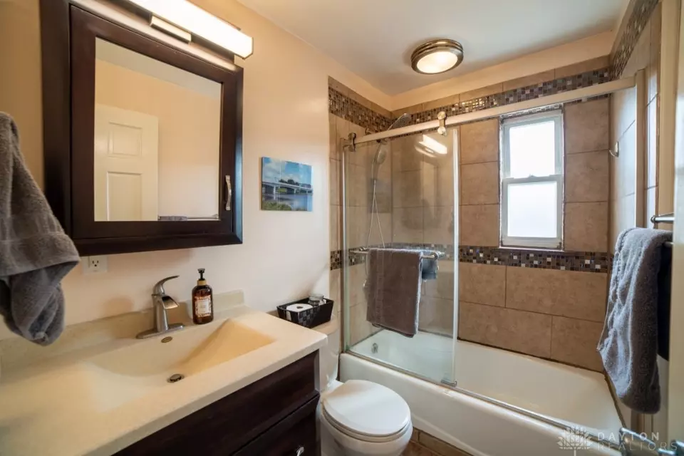 Bath - 801 Manier Ave, Piqua, OH 45356 photo 1 of 2