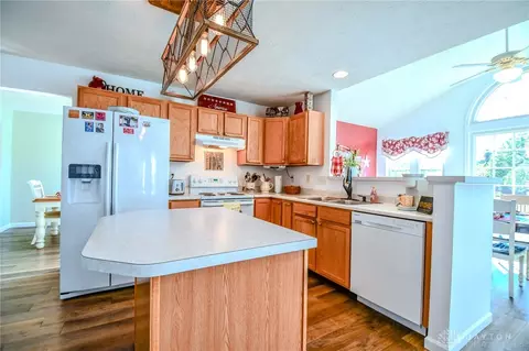 145 Kitty Hawk Dr, Springboro, OH 45066 photo 18