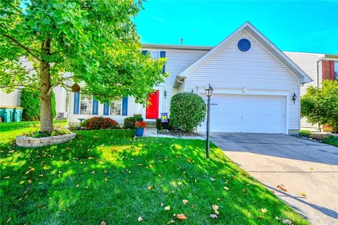 145 Kitty Hawk Dr, Springboro, OH 45066