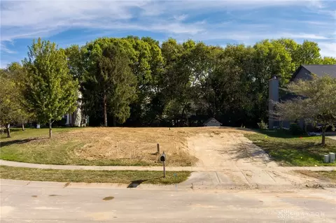 140 Wood Creek Ct, Springboro, OH 45066