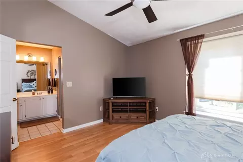 Bedroom - 1157 Timbertrail Ct, Centerville, OH 45458 photo 3 of 5