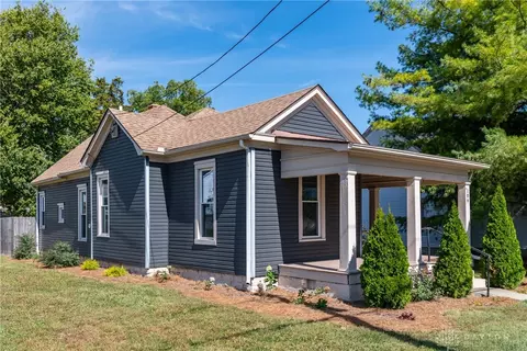 109 E Main St, New Lebanon, OH 45345