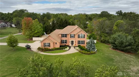 7553 Twin Lakes Dr, Morrow, OH 45152