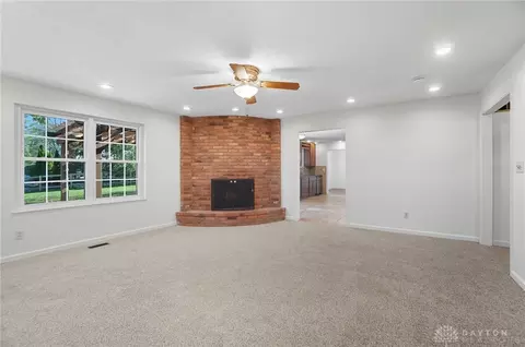 1553 Roamont Dr, Centerville, OH 45459 photo 14