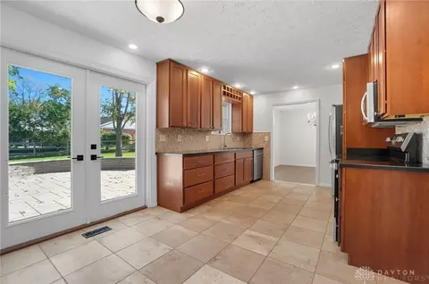 1553 Roamont Dr, Centerville, OH 45459 photo 20