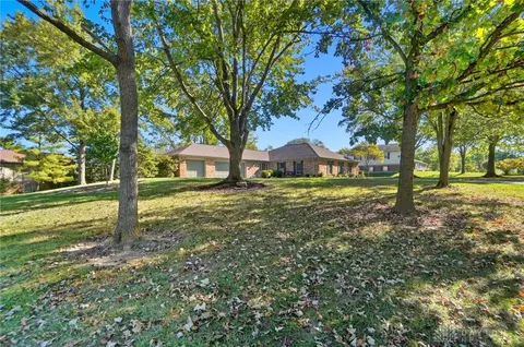 1553 Roamont Dr, Centerville, OH 45459 photo 4