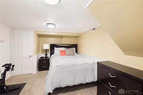 Bedroom - 3325 Ridgeway Rd, Dayton, OH 45419 photo 5 of 5