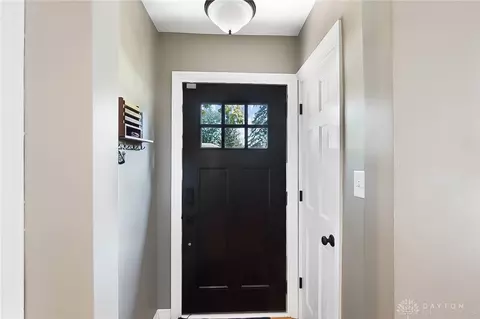 Entry Way - 3325 Ridgeway Rd, Dayton, OH 45419 photo 1 of 2