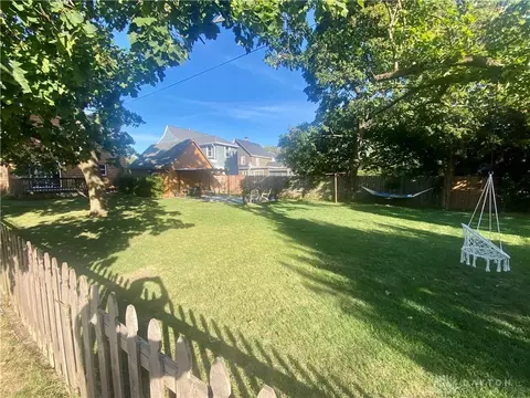1102 E Franklin St, Troy, OH 45373 photo 5