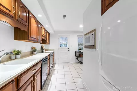 Kitchen - 3663 Wenbrook Dr, Kettering, OH 45429 photo 3 of 3