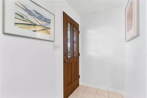 Entry Way - 3663 Wenbrook Dr, Kettering, OH 45429 photo 2 of 4