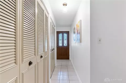 Entry Way - 3663 Wenbrook Dr, Kettering, OH 45429 photo 4 of 4