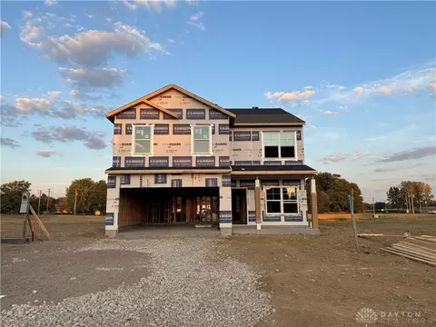 2216 Hackberry St, Springfield, OH 45505