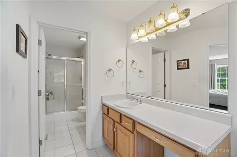 Bath - 3138 Patrick Ct, Franklin, OH 45005 photo 6 of 10