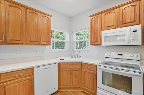 Kitchen - 3138 Patrick Ct, Franklin, OH 45005 photo 2 of 5