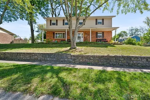 2302 King Richard Pkwy, Miamisburg, OH 45342