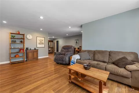 Living - 1105 Greenridge Dr, Kettering, OH 45429 photo 4 of 4