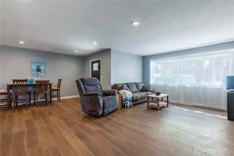 Living - 1105 Greenridge Dr, Kettering, OH 45429 photo 1 of 4