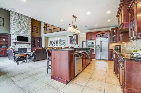 Kitchen - 7660 Horizon Hill Dr, Springboro, OH 45066 photo 2 of 2