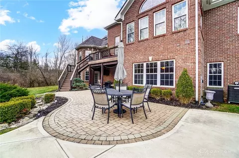 Exterior - 7660 Horizon Hill Dr, Springboro, OH 45066 photo 5 of 7