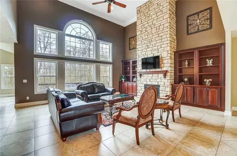 Living - 7660 Horizon Hill Dr, Springboro, OH 45066 photo 1 of 3
