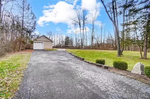 Exterior - 7660 Horizon Hill Dr, Springboro, OH 45066 photo 6 of 7