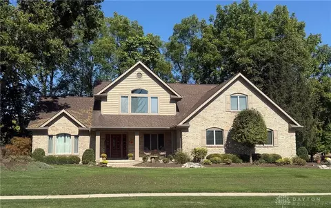549 Whispering Pines Ave, Tipp City, OH 45371