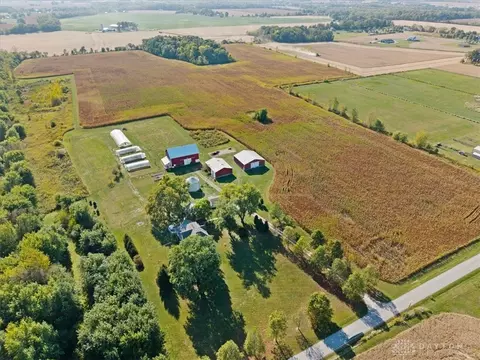 643 Brickel Rd, Jamestown, OH 45335