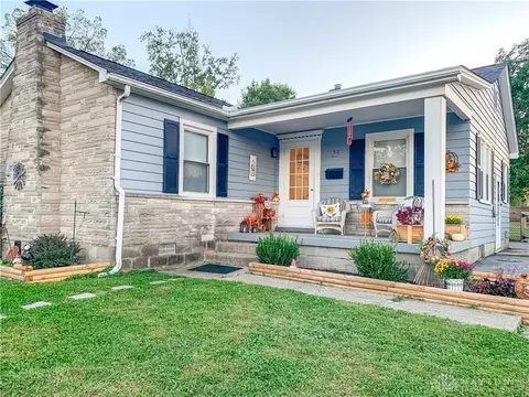 25 Long St, Vandalia, OH 45377