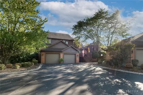 312 Trebor Ln, Washington Township, OH 45459