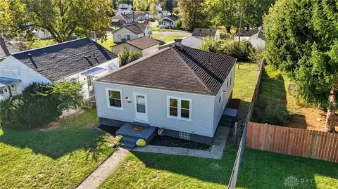 2655 Merritt St, Springfield, OH 45503