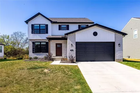 711 Brelsford Ave, Trenton, OH 45067