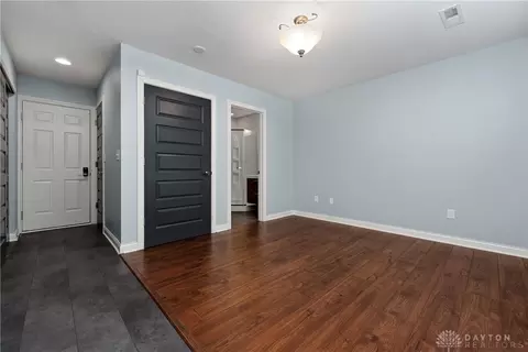 516 E 2nd St, Dayton, OH 45402 photo 8