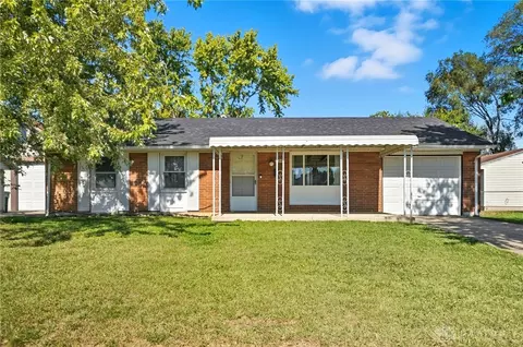 1124 Burket Dr, New Carlisle, OH 45344