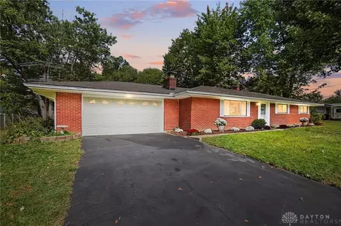 202 Charlotte Ave, Lebanon, OH 45036