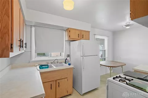 Kitchen - 3060 Regent St, Kettering, OH 45409 photo 2 of 4