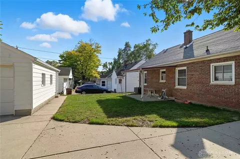 Exterior - 3060 Regent St, Kettering, OH 45409 photo 9 of 13