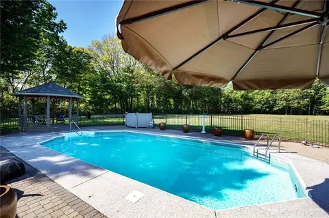 Exterior - 5975 Hunter Rd, Enon, OH 45323 photo 11 of 22