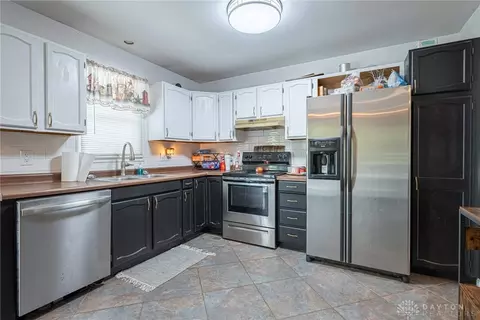 Kitchen - 205 N Ada Doty St, Gratis, OH 45330 photo 4 of 5