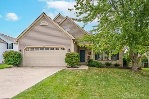 455 Lake Haven Ct, Lebanon, OH 45036