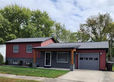 2224 Duquesne Dr, Springfield, OH 45506