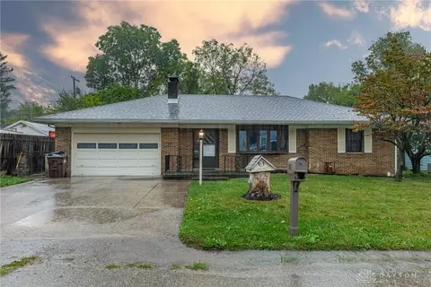 326 Kennedy Dr, Medway, OH 45341