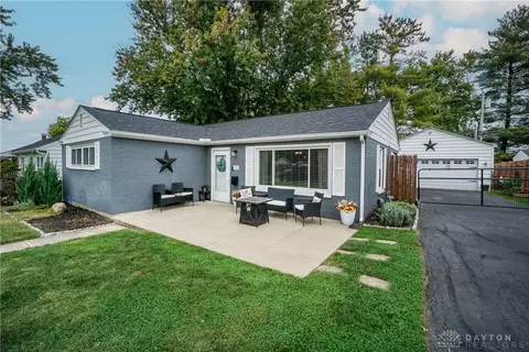 702 Southline Dr, Lebanon, OH 45036